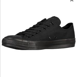 Black Unisex converse Allstar